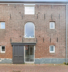Vissersdijk 10, Middelharnis