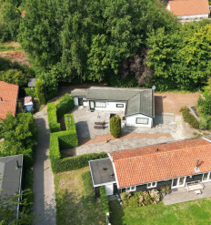 Vijverhof 16, Ouddorp