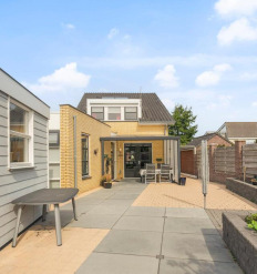 Springert 6A, Ouddorp