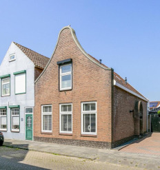 Nieuwstraat 37, Oude-Tonge