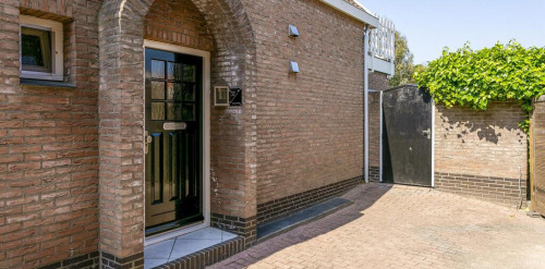 Nieuwstraat 37, Oude-Tonge