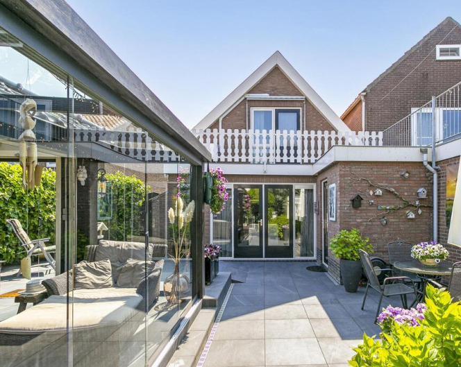 Nieuwstraat 37, Oude-Tonge