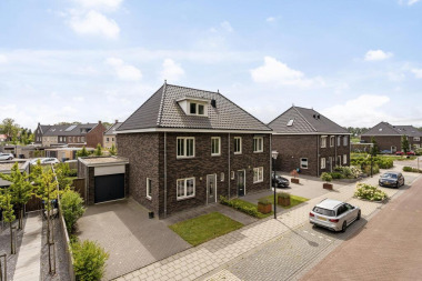 De Redoute 33, Stad aan 't Haringvliet