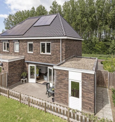 De Redoute 33, Stad aan 't Haringvliet