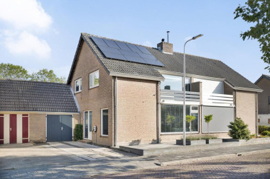 Rembrandtlaan 14, Middelharnis