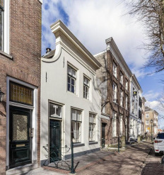 Voorstraat 11, Sommelsdijk