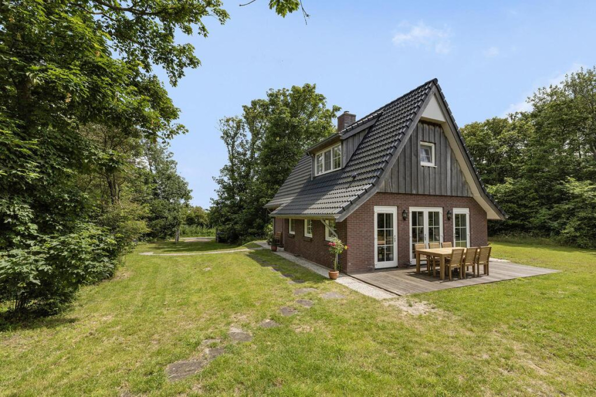 West Nieuwlandseweg 25, Ouddorp