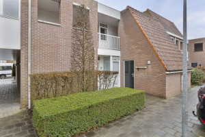 Oostelijke Achterweg 14, Middelharnis
