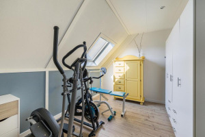Honingeter 35, Dirksland