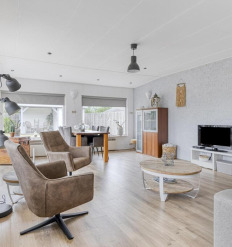 Duinakker 10, Ouddorp