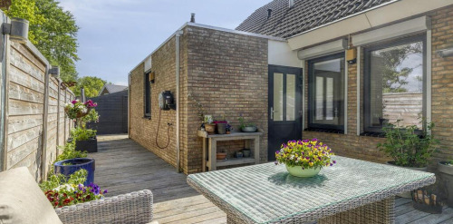 Rustburg 52, Ouddorp