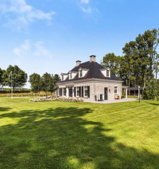Westdijk 30-b, Dirksland