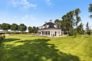 Westdijk 30-b, Dirksland