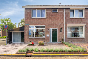 Cichoreilaan 1, Ouddorp