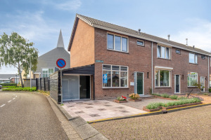 Cichoreilaan 1, Ouddorp