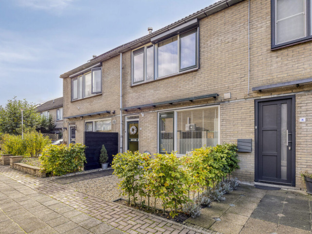 Nachtegaalstraat 10, Sommelsdijk
