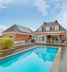 Molenweg 15, Oude-Tonge