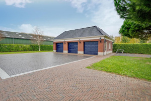 Molenweg 15, Oude-Tonge