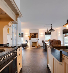 Molenweg 15, Oude-Tonge