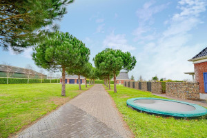 Molenweg 15, Oude-Tonge